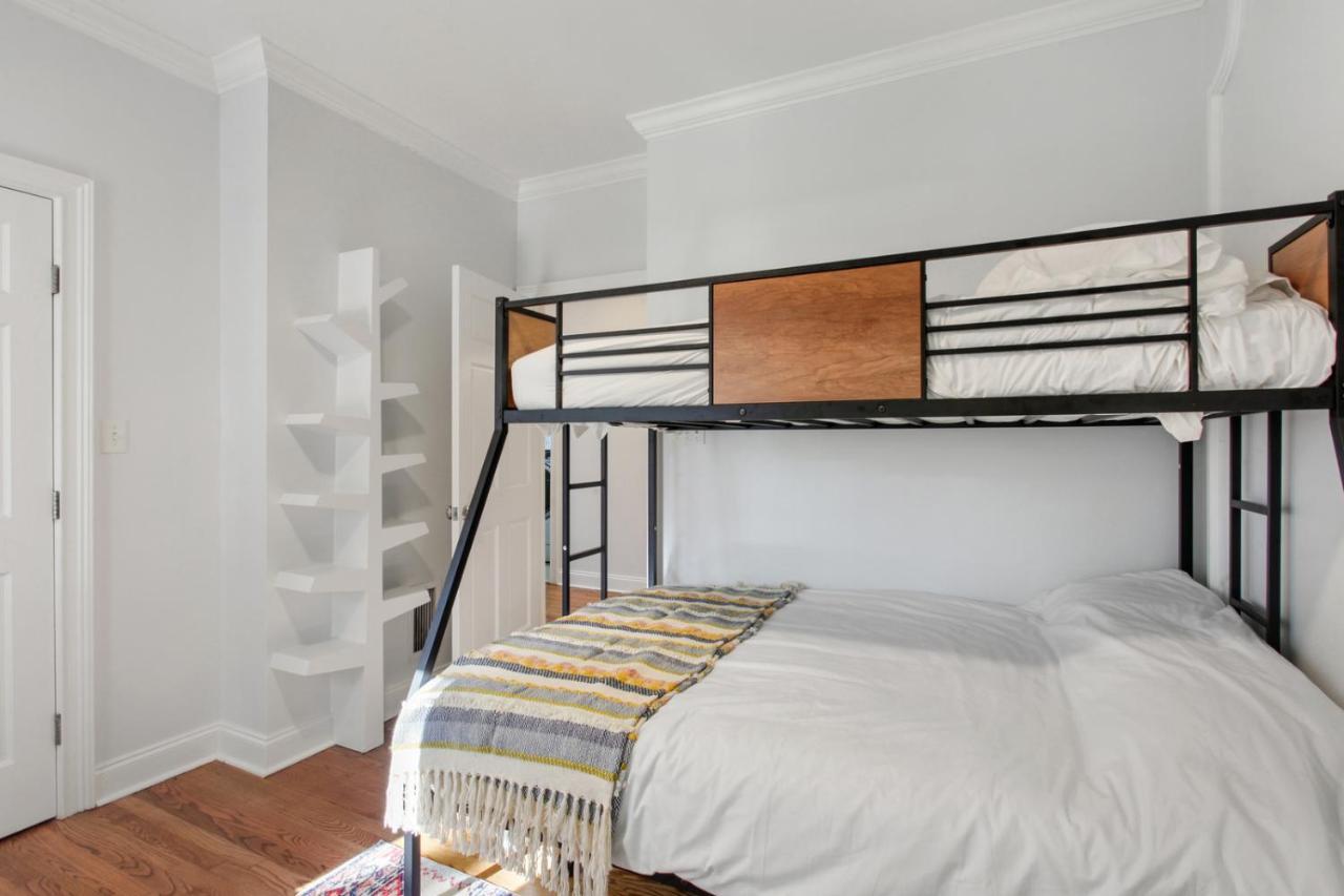 Starland Town House, Walk To The Park Holiday home *