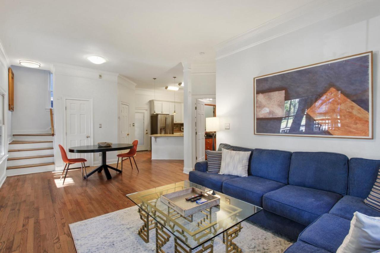 Starland Town House, Walk To The Park Holiday home Savannah